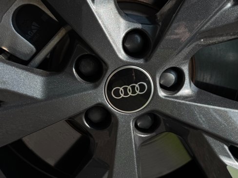 Used 2024 Audi Q4 e-tron Premium Plus image 43