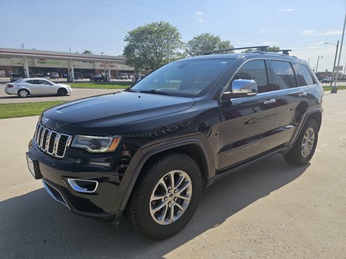 Used 2017 Jeep Grand Cherokee Limited w/ Luxury Group II image 4