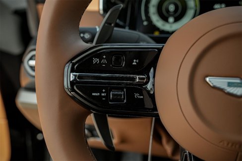 New 2025 Aston Martin V8 Vantage Coupe image 25