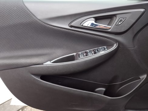 Used 2024 Chevrolet Malibu LT image 25