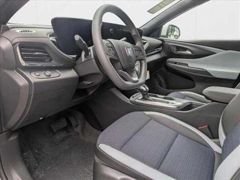 New 2025 Buick Envista Preferred image 3