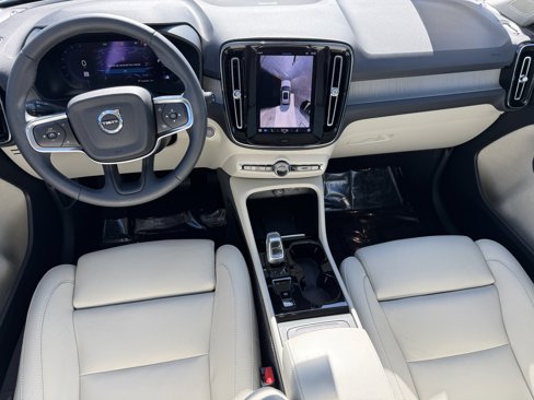 Certified 2024 Volvo XC40 B5 Plus image 12