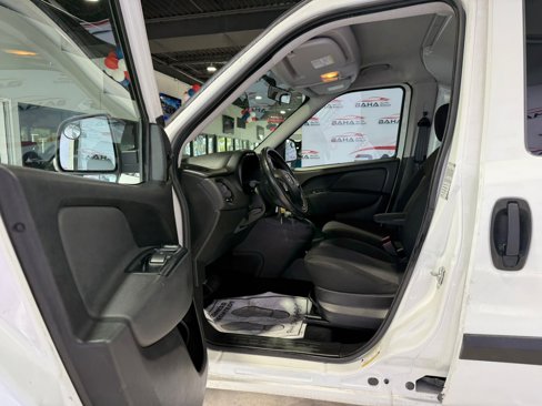 Used 2019 RAM ProMaster City Tradesman SLT image 25