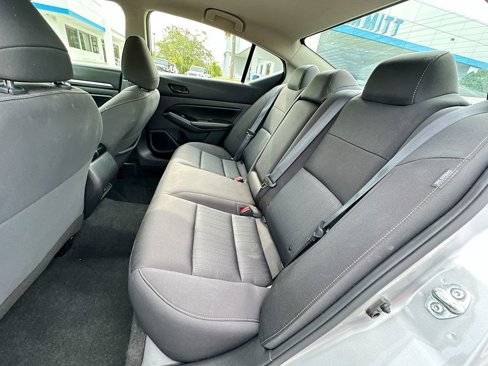 Used 2023 Nissan Altima 2.5 SV image 23