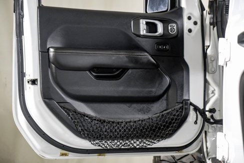 Used 2018 Jeep Wrangler Unlimited Sahara image 33