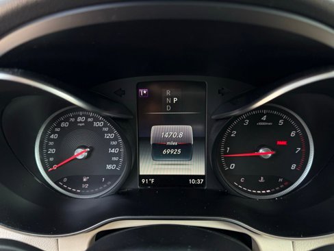 Used 2019 Mercedes-Benz GLC 300 4MATIC image 17