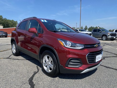 Used 2022 Chevrolet Trax LT w/ LT Convenience Package image 1