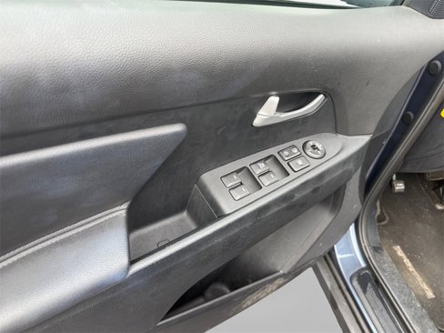 Used 2015 Kia Sportage LX image 11