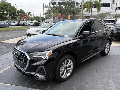 Used 2024 Audi Q3 2.0T Premium image 13