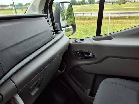 Used 2023 Ford Transit 250 Low Roof AWD image 19