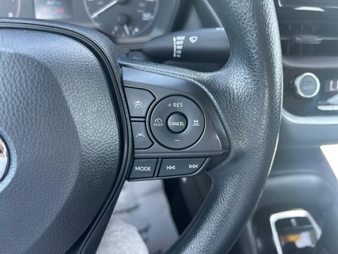 Used 2023 Toyota Corolla LE image 27