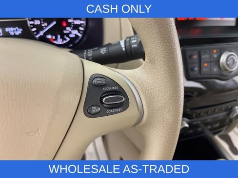 Used 2014 Nissan Pathfinder S image 18