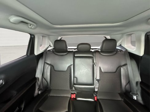 Used 2021 Jeep Compass Latitude w/ Sun and Sound Group image 13