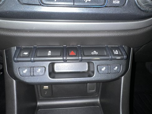 Used 2017 Chevrolet Colorado LT w/ Luxury Package, Chrome image 19
