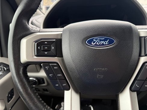 Used 2020 Ford F150 Lariat image 26
