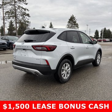 New 2025 Ford Escape Active w/ Cold Weather Package image 3