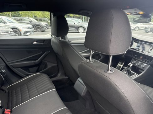 Used 2024 Volkswagen Jetta Sport image 21