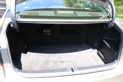 Used 2016 Lexus ES 300h image 34