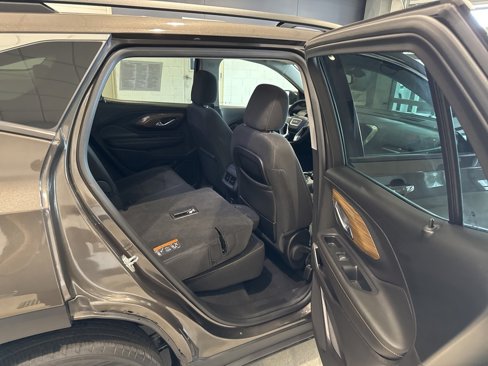 Used 2019 GMC Terrain SLE w/ Driver Convenience Package image 15