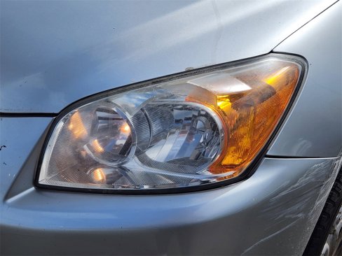 Used 2012 Toyota RAV4 4WD image 5