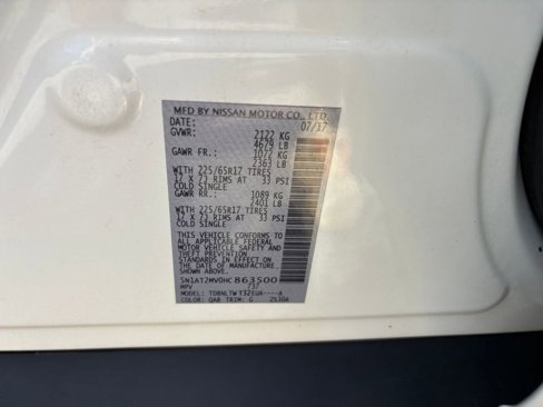 Used 2017 Nissan Rogue SV w/ SV Premium Package image 20