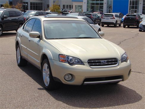 Used 2005 Subaru Outback 3.0R image 9