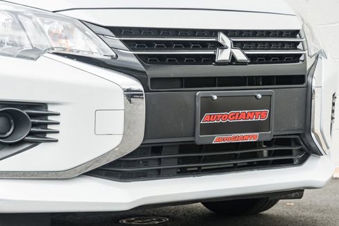 Used 2024 Mitsubishi Mirage ES image 13