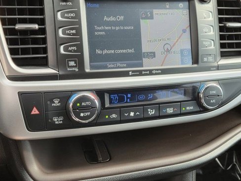 Used 2019 Toyota Highlander Limited Platinum image 11