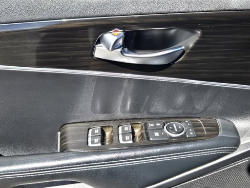 Used 2019 Kia Sorento S image 22