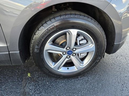 Used 2022 Ford Edge SEL image 41