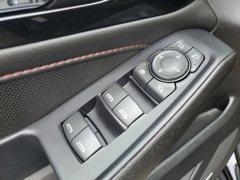 Used 2022 Chevrolet Traverse RS image 22