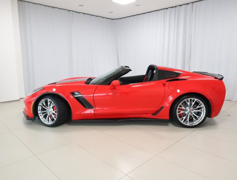 Used 2016 Chevrolet Corvette Z06 w/ 2LZ Preferred Equipment Group image 2