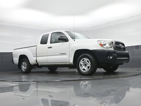 Used 2011 Toyota Tacoma 2WD Access Cab image 45