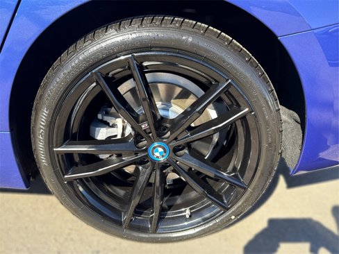 Certified 2022 BMW 330e w/ M Sport Package image 14