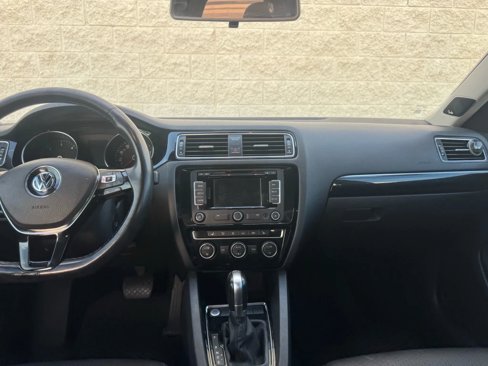 Used 2015 Volkswagen Jetta TDI SEL image 23