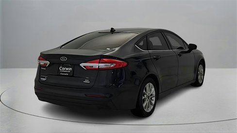 Used 2020 Ford Fusion SE image 7