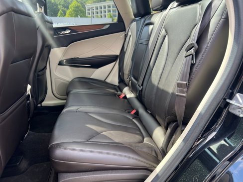 Used 2015 Lincoln MKC FWD w/ Equipment Group 102A Reserve image 30