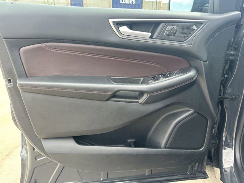 Used 2021 Ford Edge Titanium w/ Equipment Group 301A image 23