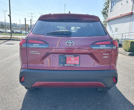 Certified 2023 Toyota Corolla Cross XLE image 6