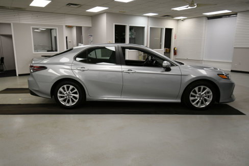 Used 2023 Toyota Camry LE image 8