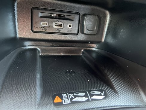 Used 2022 Chevrolet Equinox Premier image 41