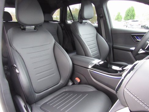 Certified 2025 Mercedes-Benz GLC 300 4MATIC image 20