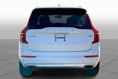 Used 2021 Volvo XC90 T5 Momentum w/ Advanced Package image 4