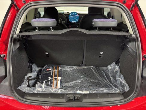 New 2025 MINI Cooper 2-Door Hardtop image 28
