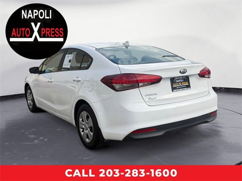 Used 2017 Kia Forte LX image 5