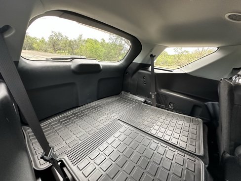 Used 2022 Ford Explorer XLT w/ Equipment Group 202A image 16