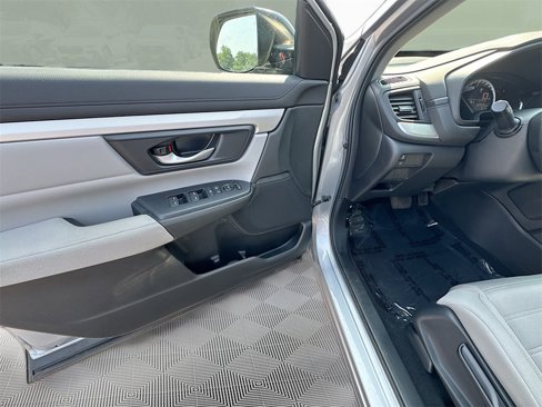 Used 2019 Honda CR-V LX image 16