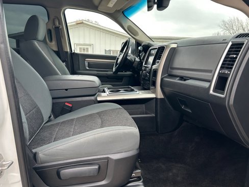 Used 2015 RAM 3500 Big Horn image 11