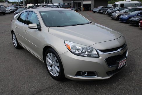 Used 2015 Chevrolet Malibu LT image 1