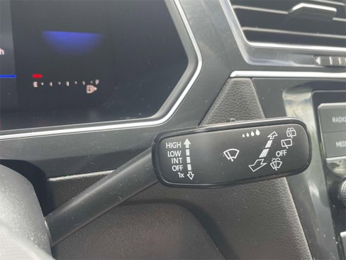 Certified 2022 Volkswagen Tiguan S image 23